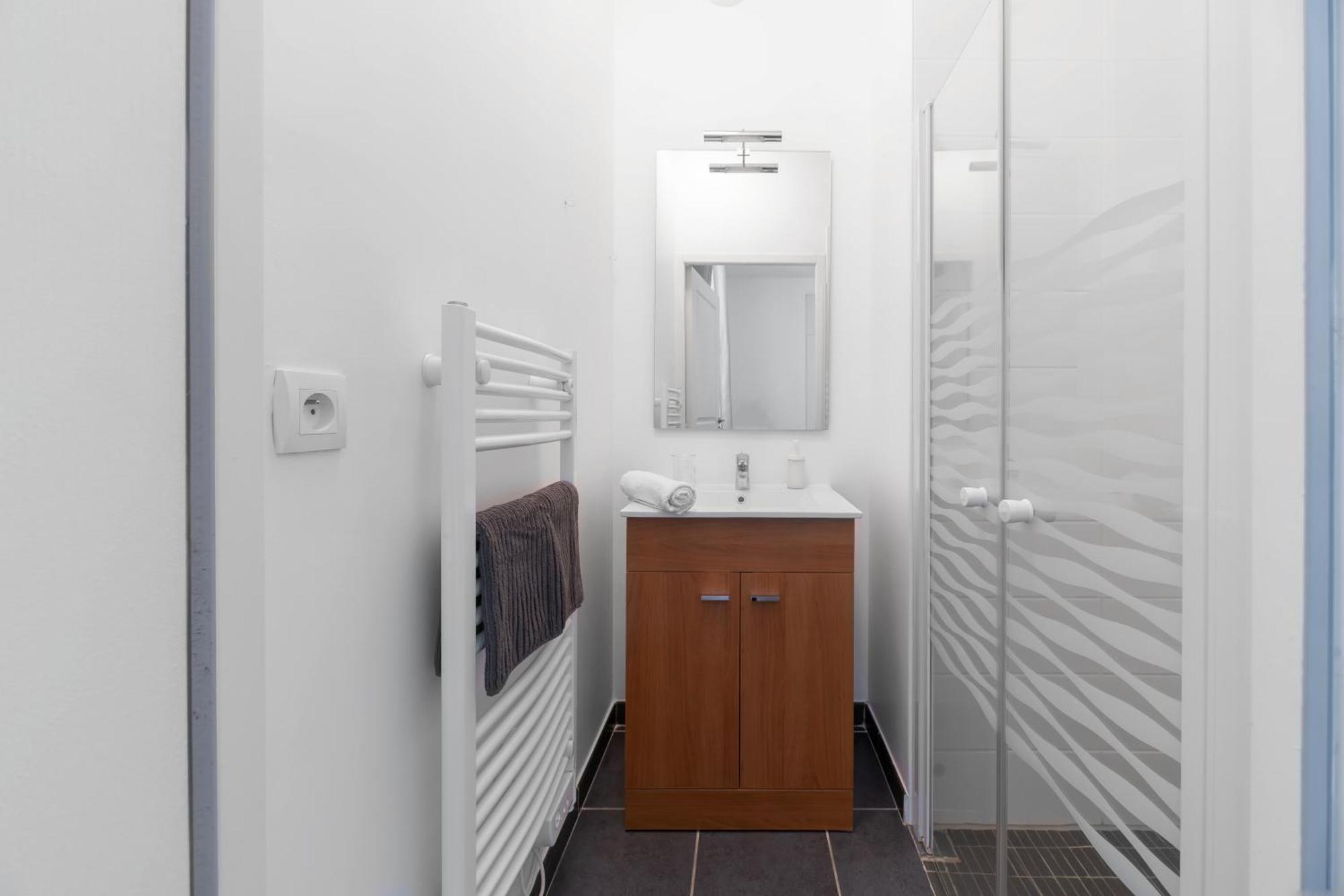 Le Brit - Grand Appartement Design, 3 Chambres, Centre Ville Vichy Luaran gambar