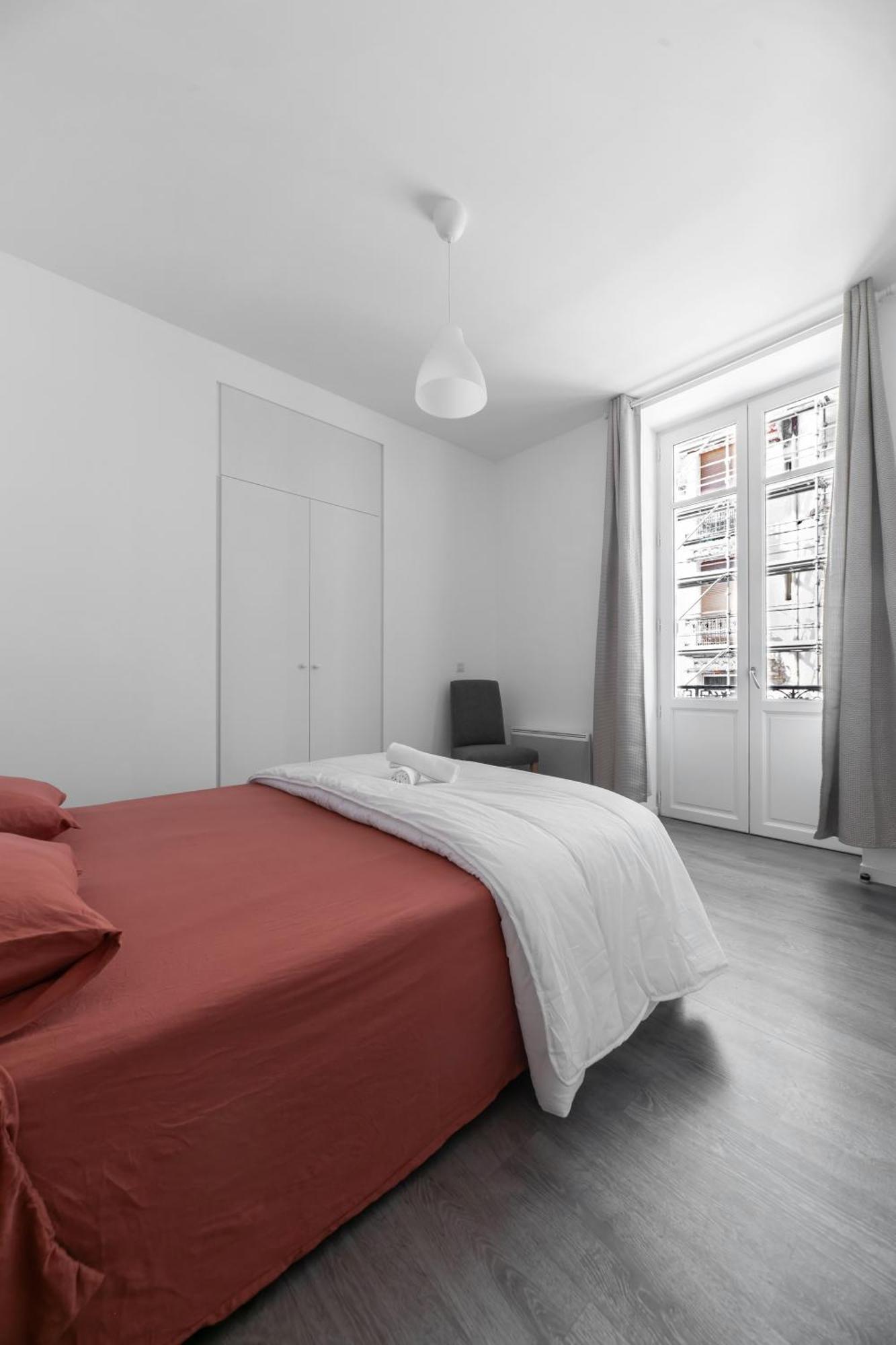 Le Brit - Grand Appartement Design, 3 Chambres, Centre Ville Vichy Luaran gambar