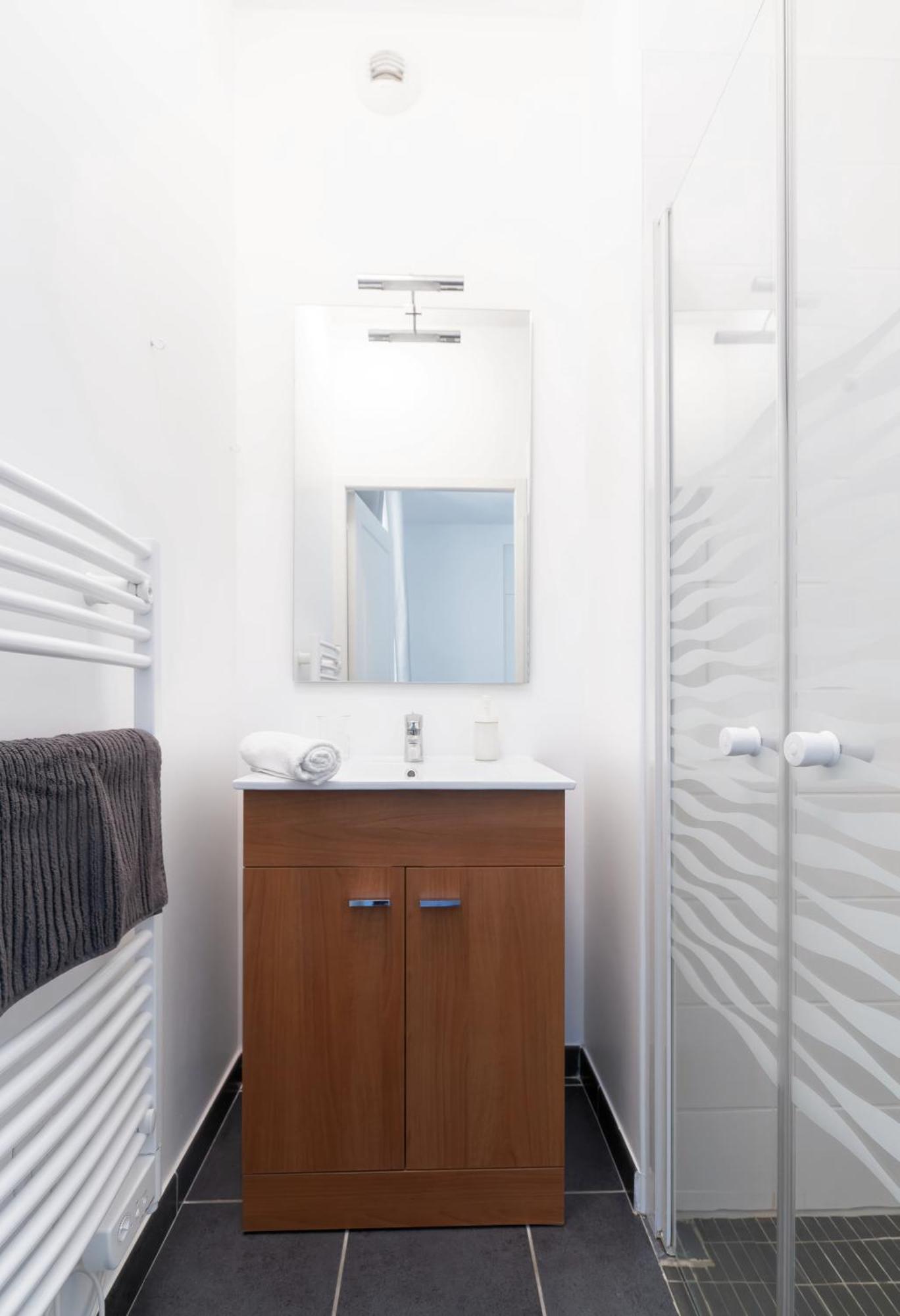 Le Brit - Grand Appartement Design, 3 Chambres, Centre Ville Vichy Luaran gambar