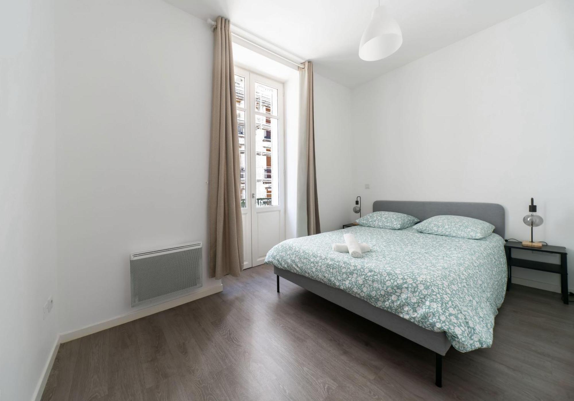 Le Brit - Grand Appartement Design, 3 Chambres, Centre Ville Vichy Luaran gambar