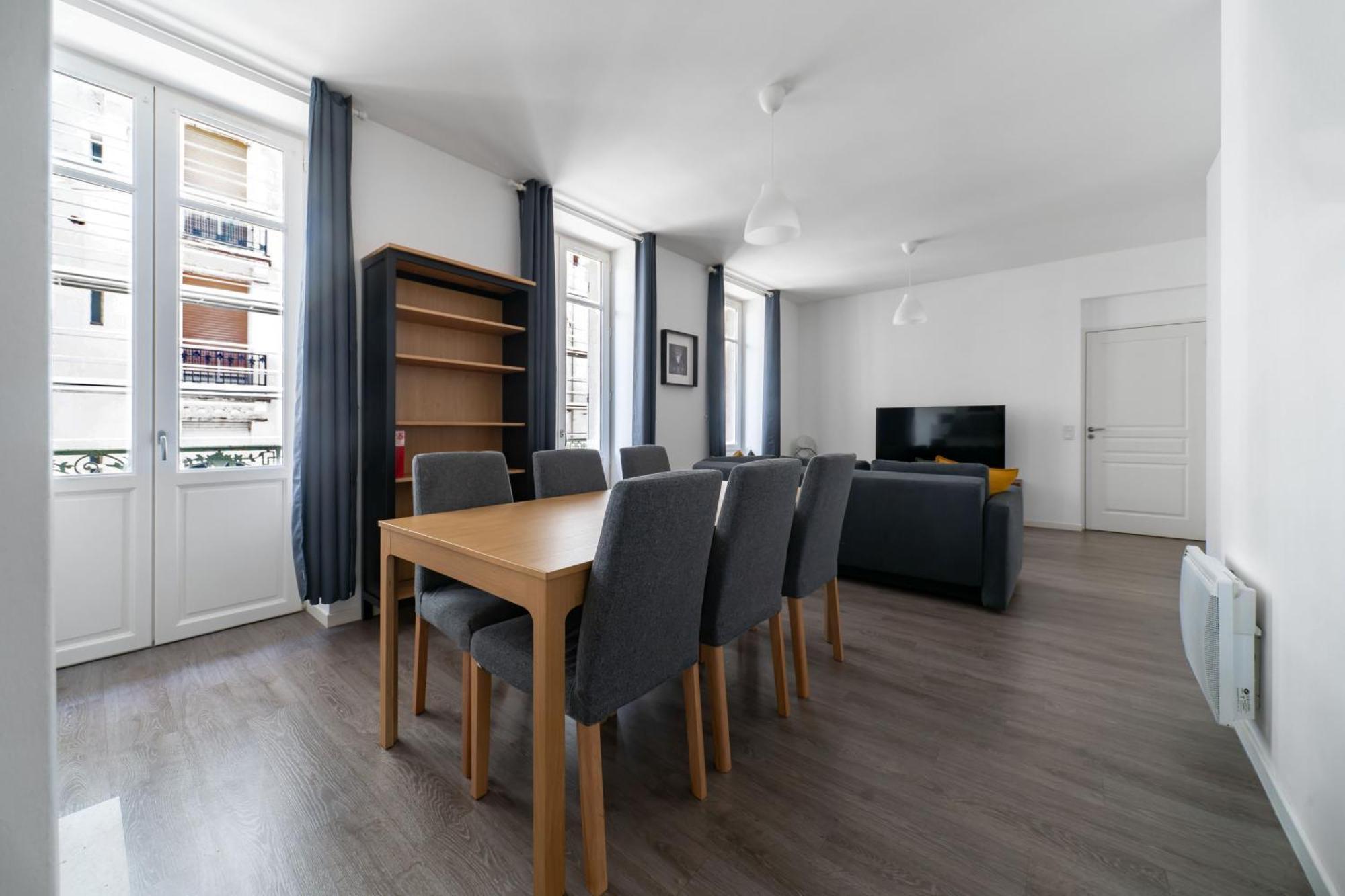 Le Brit - Grand Appartement Design, 3 Chambres, Centre Ville Vichy Luaran gambar