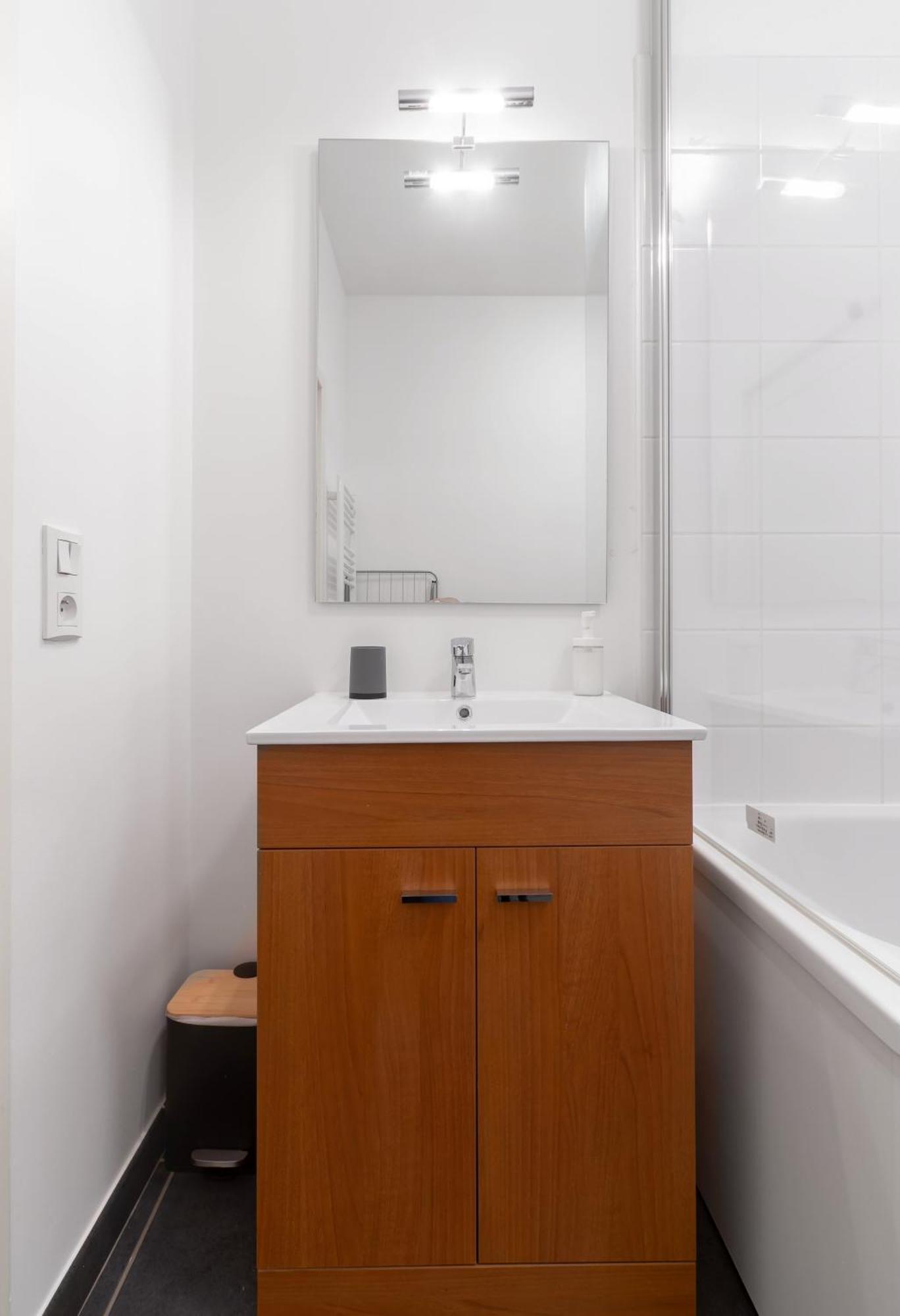 Le Brit - Grand Appartement Design, 3 Chambres, Centre Ville Vichy Luaran gambar