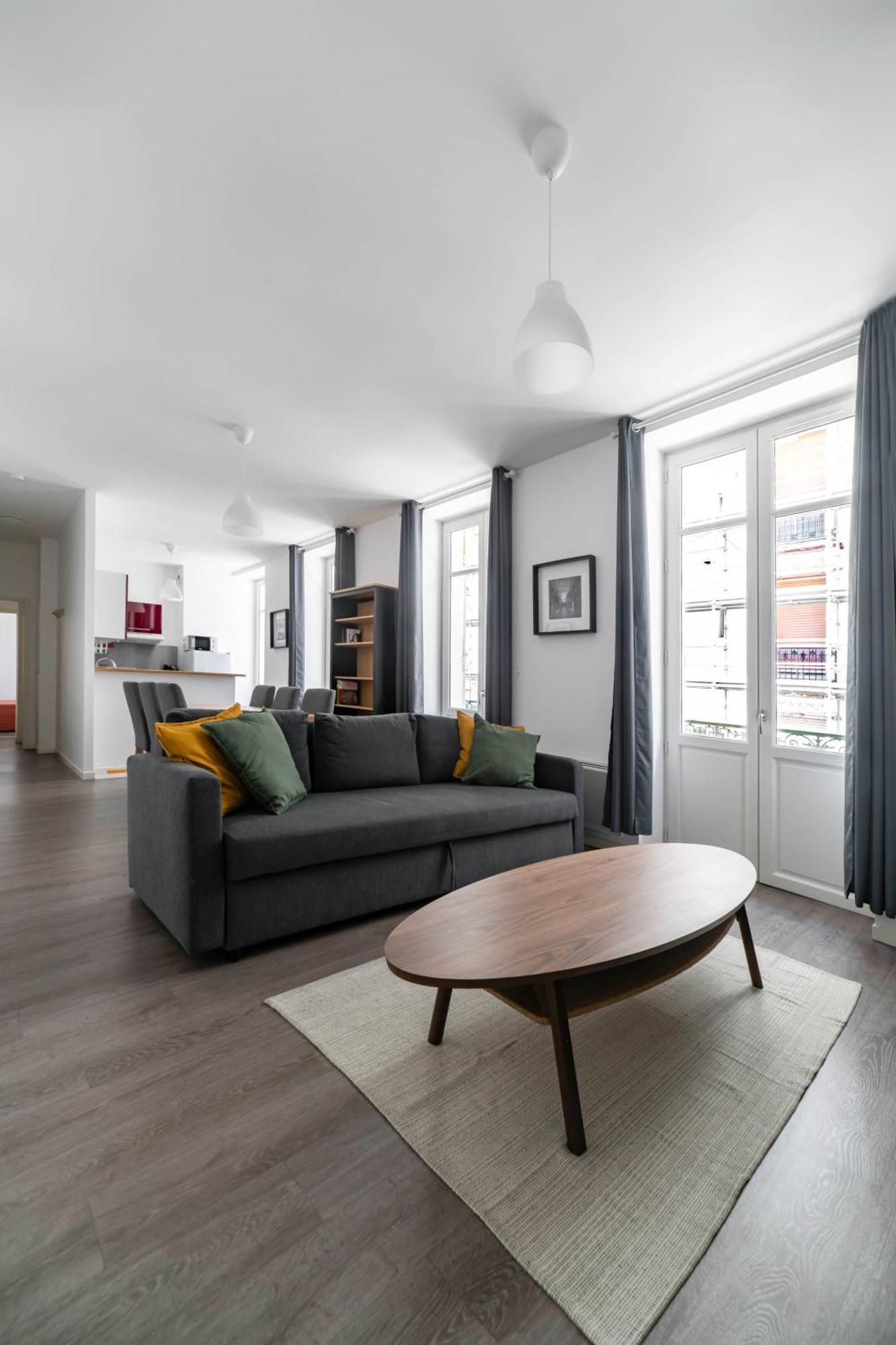 Le Brit - Grand Appartement Design, 3 Chambres, Centre Ville Vichy Luaran gambar